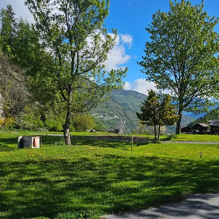 Parque de Campismo Graechbiel Mountain Rooms Small Rooms With Mountain Feeling *